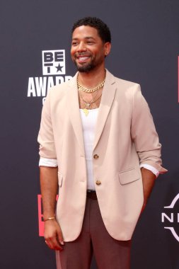 LOS ANGELES - 26 Haziran 2022 'de Jussie Smollett Microsoft Theater 2022 BET Ödülleri' nde Los Angeles, CA