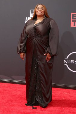 LOS ANGELES - 26 Haziran: 2022 BET Ödülleri 'nde Bayan Pat Microsoft Theater, Los Angeles, CA