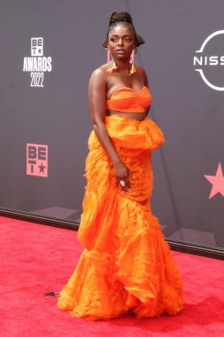 LOS ANGELES - 26 Haziran 2022 BET Ödülleri 'nde Ogi Microsoft Theater, Los Angeles, CA