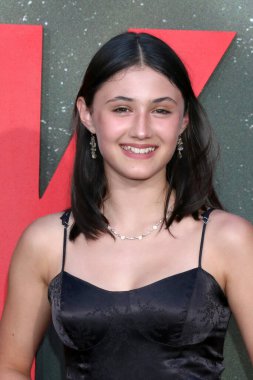 LOS ANGELES - 21 Haziran 2022 'de Los Angeles, CA' da TCL Çin Tiyatrosu 'ndaki The Black Phone galasında Rebecca Clarke