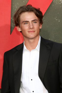 LOS ANGELES - 21 Haziran: Brady Hepner 21 Haziran 2022 'de Los Angeles, CA' da bulunan TCL Çin Tiyatrosu 'ndaki The Black Phone galasında