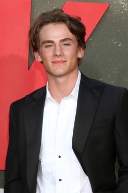 LOS ANGELES - 21 Haziran: Brady Hepner 21 Haziran 2022 'de Los Angeles, CA' da bulunan TCL Çin Tiyatrosu 'ndaki The Black Phone galasında