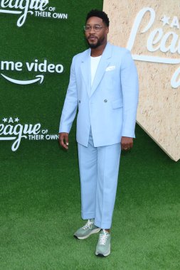 LOS ANGELES - AUG 4:  Aaron Jennings at the A League Of Their Own Premiere Screening at Easton Stadium, UCLA  on August 4, 2022 in Westwood, CA