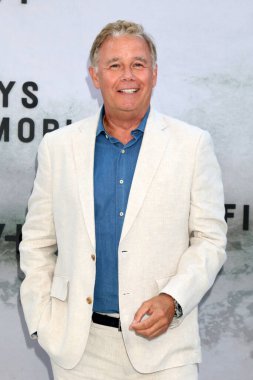 LOS ANGELES - AUG 8:  Spencer Garrett at the Five Days at Memorial TV series premiere at Diretors Guild of America on August 8, 2022 in Los Angeles, CA