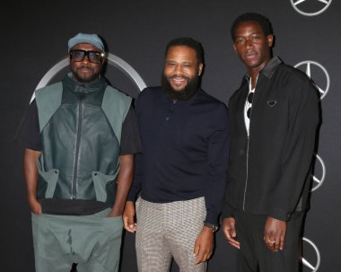 LOS ANGELES - AUG 12:  will.i.am, Anthony Anderson, Damson Idris at the Grand Opening of Mercedes-Benz Classic Center at Mercedes-Benz Classic Center on August 12, 2022 in Long Beach, CA