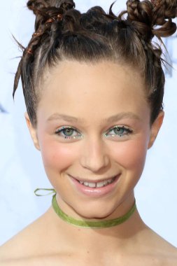 LOS ANGELES - AUG 15:  Sofia Rosinsky at the The Lord Of The Rings: The Rings Of Power Premiere Screening at Culver Studios on August 15, 2022 in Culver City, CA