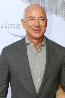 LOS ANGELES - AUG 15:  Jeff Bezos at the The Lord Of The Rings: The Rings Of Power Premiere Screening at Culver Studios on August 15, 2022 in Culver City, CA