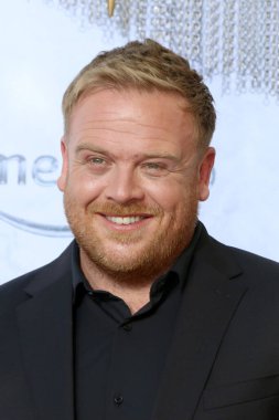 LOS ANGELES - AUG 15:  Owain Arthur at the The Lord Of The Rings: The Rings Of Power Premiere Screening at Culver Studios on August 15, 2022 in Culver City, CA