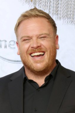 LOS ANGELES - AUG 15:  Owain Arthur at the The Lord Of The Rings: The Rings Of Power Premiere Screening at Culver Studios on August 15, 2022 in Culver City, CA