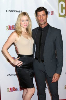 LOS ANGELES - AUG 24:  Jessica Morris, Rib Hillis at the Clerks III Premiere at TCL Chinese Theater on August 24, 2022 in Los Angeles, CA