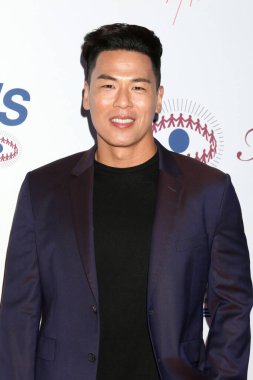 LOS ANGELES - 10 Eylül 2022 'de Beverly Hilton Oteli' ndeki Brent Shapiro Vakfı 'nda düzenlenen Summer Spectacular Benefting the Summer Spectacular Foundation' da Rich Ting.