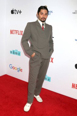 LOS ANGELES - 9 Eylül 2022 'de Beverly Wilshire Oteli' nde Ulusal Hispanik Medya Koalisyonu 2022 Etki Ödülleri Galasında Mark Indelicato