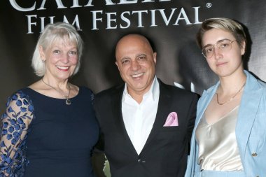 LOS ANGELES - 21 Eylül 2022 'de Long Beach' teki 2022 Catalina Film Festivali 'nde Therese Moncrief, Patrick Hoss, Caroline Stella - 21 Eylül 2022' de İskoçya Rite Etkinlik Merkezi 'nde Çarşamba gecesi Kırmızı Halı 221-22