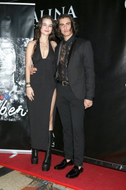 LOS ANGELES - SEP 22: CG Lewis, Long Beach 2022 Catalina Film Festivali Konuğu - 22 Eylül 2022 'de İskoç Rite Etkinlik Merkezi' nde Perşembe Kırmızı Halı