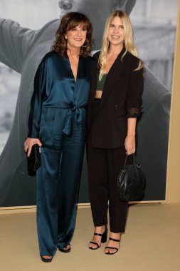 LOS ANGELES - SEP 21: Terry Wood, Catherine Cyr Apple TV 'nin galasında 21 Eylül 2022' de Los Angeles, CA 'da Akademi Sinema Müzesi' nde 