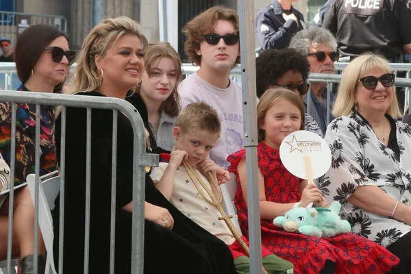 Los Angeles Sep Kelly Clarkson Family Kelly Clarkson Star Ceremony — Stock Photo, Image