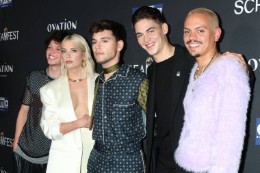 LOS ANGELES - Jacob Sartorius, Ashley Benson, Max Harwood, Hero Fiennes Tiffin, Evan Ross TCL Çin Tiyatrosu 'nda dünyanın en yalnız çocuğu, 12 Ekim 2022' de Los Angeles, CA