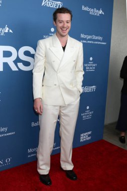 LOS ANGELES - 16 Ekim 2022 'de Newport Beach Film Festivali' nde Joseph Quinn ve 10 Aktör Balboa Bay Resort 'ta izlenecek.