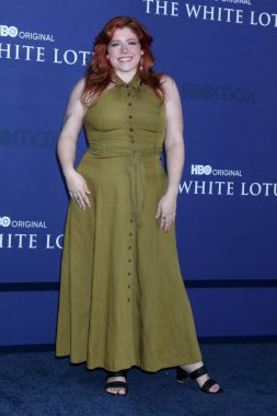 LOS ANGELES - 20 Ekim 2022 'de Los Angeles, CA' da bulunan Goya Stüdyolarındaki Beyaz Lotus 'ta Megan Cruz