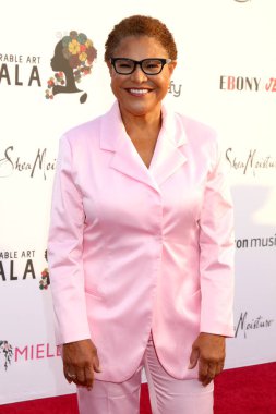 LOS ANGELES - Karen Bass 5. Geleneksel Giyilebilir Sanat Galasında 22 Ekim 2022 'de Santa Monica, CA