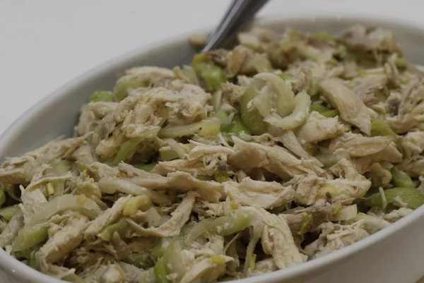 Tavuk ve kereviz salatası