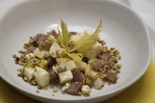 Insalata Langarola di toma — Stockfoto