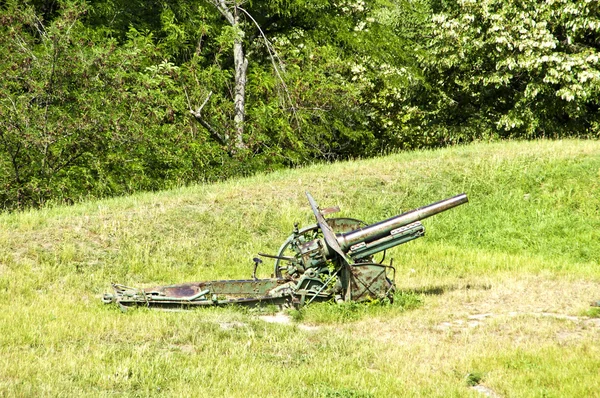 Canhão de artilharia do exército velho — Fotografia de Stock