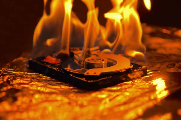 Computer hard disk on fire — Stock Photo, Image