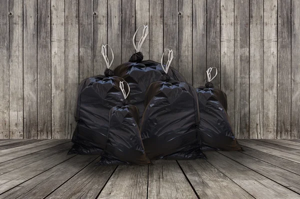 Pile de sacs poubelles noirs pleins — Photo