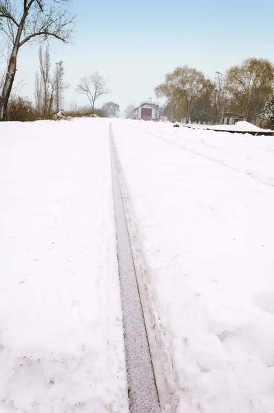 Las vías del tren en invierno —  Fotos de Stock