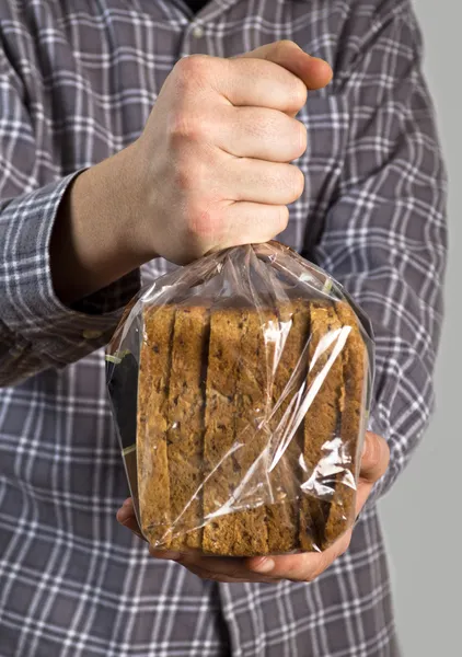 dilimlenmiş kahverengi (çavdar) ekmek plastik torba.