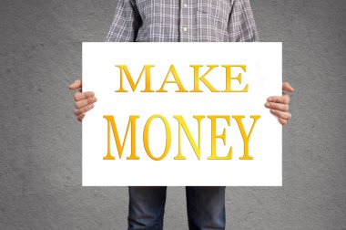 banner yapmak para iletisi tutan kişi.