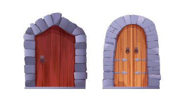 Metal yuvarlak saplı ve taşlarla kaplı antik ortaçağ ahşap kapısı. Gotik giriş, kale kapısı.