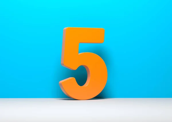 Numéro Cinq Couleur Orange Sur Fond Bleu Blanc Composition Horizontale — Photo