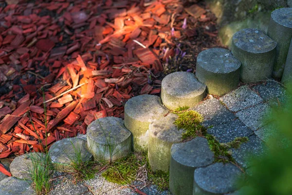 Close Old Garden Path Made Moss Covered Stones Sunbeam Ground — Foto Stock