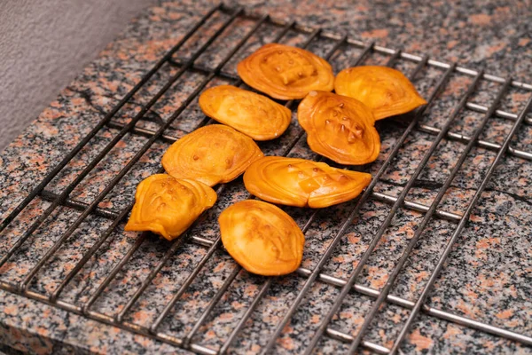 Queso Molido Horno Comida Tradicional Vegana Polonia Para Picnics Superficie —  Fotos de Stock