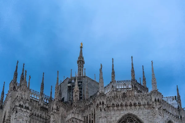 Jarní Deštivý Večer Miláně Itálie Turistické Atrakce Evropy — Stock fotografie