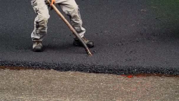 Replacing Old Asphalt Repairing Road Surface Road Worker Uniform Works — ストック動画