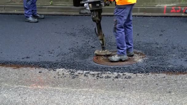 Replacing Old Asphalt Repairing Road Surface Road Worker Uniform Using — 비디오
