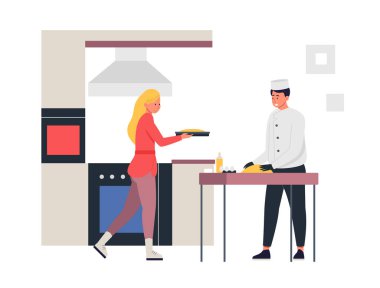 Çizgi film karakterleri birlikte yemek yapıyor. Üniformalı erkek aşçı. Masadaki malzemelerle hamur yapıyor. Pasta tepsisi taşıyan bir kadın. Mutfak vektörü illüstrasyonunda neşeli insanlar