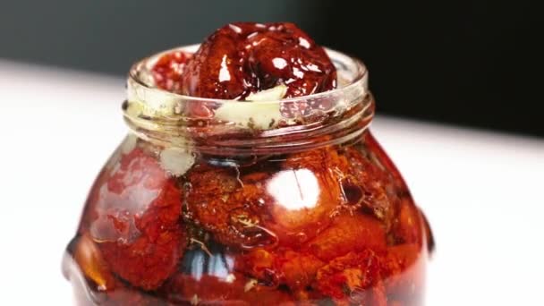 Dried Tomatoes Boiling Oil Glass Jar Woman Closes Jar Lid — 비디오