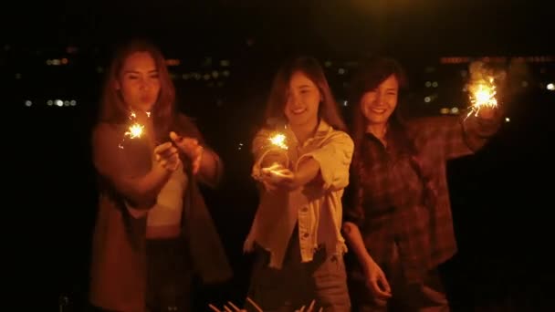 Group Young Asian Friends Having Fun Playing Fireworks Summer Camping — Stock Video