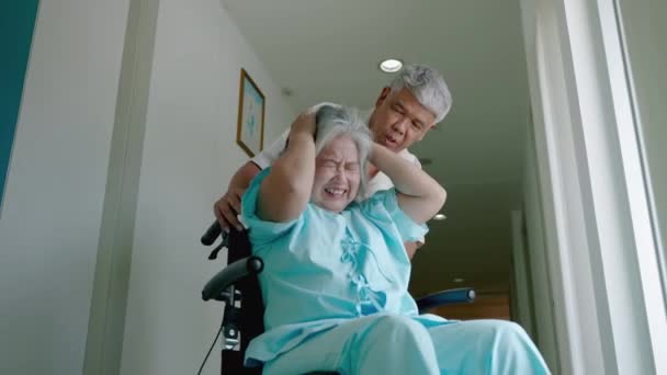 Elderly Woman Psychiatric Symptoms Wheelchair Elderly Couple Caring Her Psychiatric — Stock Video