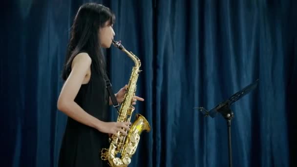 Asian Woman Who Member Classical Band Practicing Recording Studio Prepare — Video