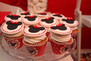 Miki Fare cupcakes