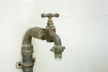 eski paslı su dokunun