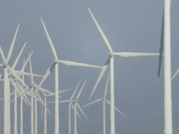 Turbina Eólica Energía Limpia Aire Grandes Palas Molino Altura Electricidad — Foto de Stock