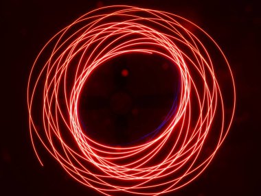 Geometrik şekilli muhteşem renkli ışıklar. Özel efektler.