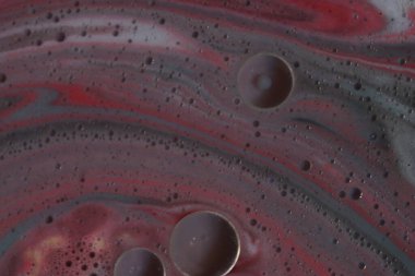 Yapay gezegen asteroitleri olan garip bir galaksi