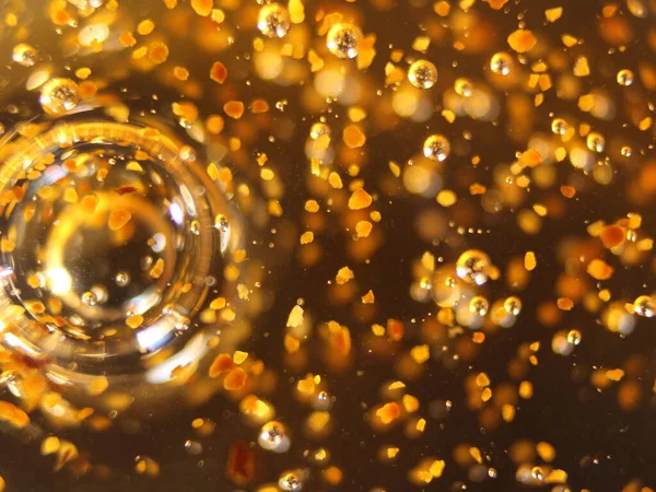 Altın toplar soyut makro renkleri farklı şekillerde kabarcıklar